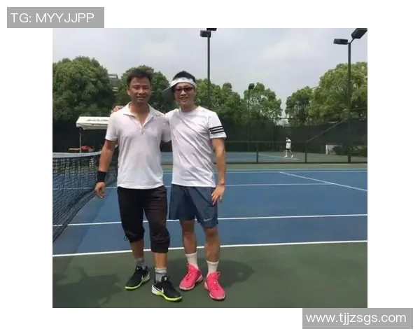 赛后分析:杭州网球队与深圳网球队技术对决的精彩瞬间与战术解析 赛后分析:杭州网球队与深圳网球队技术对决的精彩瞬间与战术解析