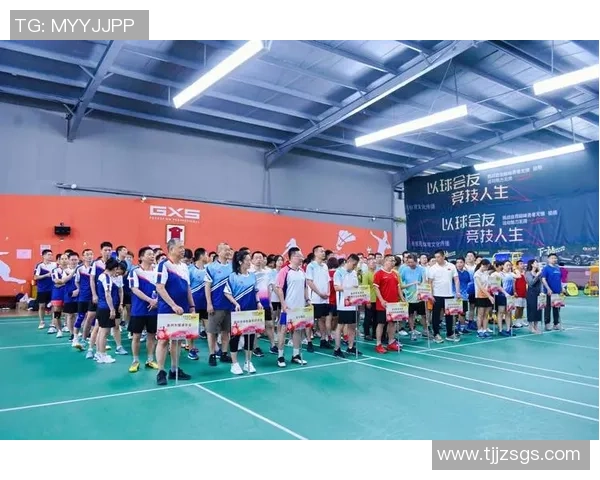 广州羽毛球队战术解析:聚焦技术与团队协作的完美结合 广州羽毛球队战术解析:聚焦技术与团队协作的完美结合