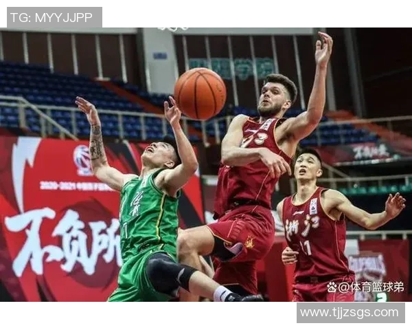 武汉篮球队强势领跑联赛积分榜目前积分高达83分引发关注 武汉篮球队强势领跑联赛积分榜目前积分高达83分引发关注