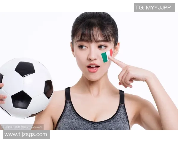 足球明星为内裤代言引发热议时尚与运动的完美结合 足球明星为内裤代言引发热议时尚与运动的完美结合